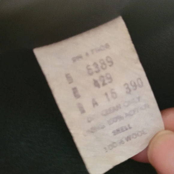 Vintage Oleg Cassini Wool Suit Jacket / Black / Oversized / Fits Medium - Picture 9 of 9